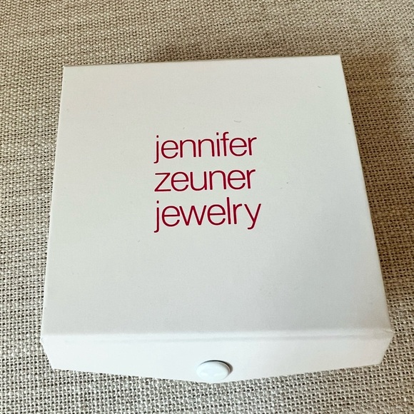 Jennifer Zeuner Lou Hoops - Picture 4 of 4